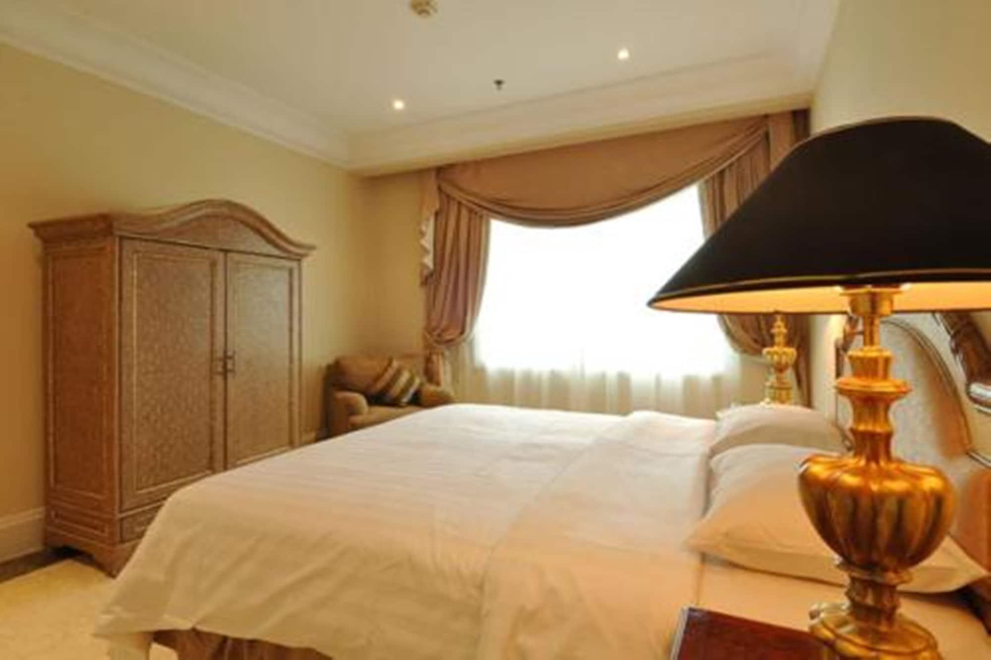 Batavia Hotel & Serviced Apartments Jacarta Exterior foto