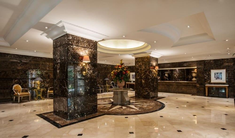 Batavia Hotel & Serviced Apartments Jacarta Exterior foto