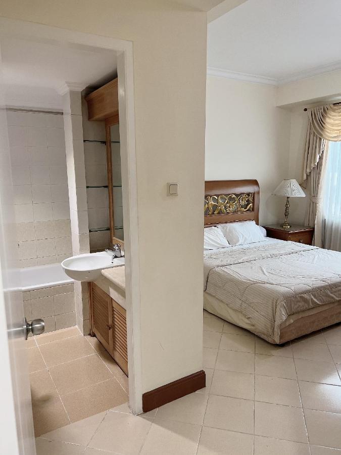 Batavia Hotel & Serviced Apartments Jacarta Exterior foto
