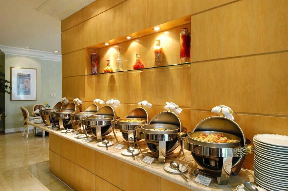 Batavia Hotel & Serviced Apartments Jacarta Exterior foto