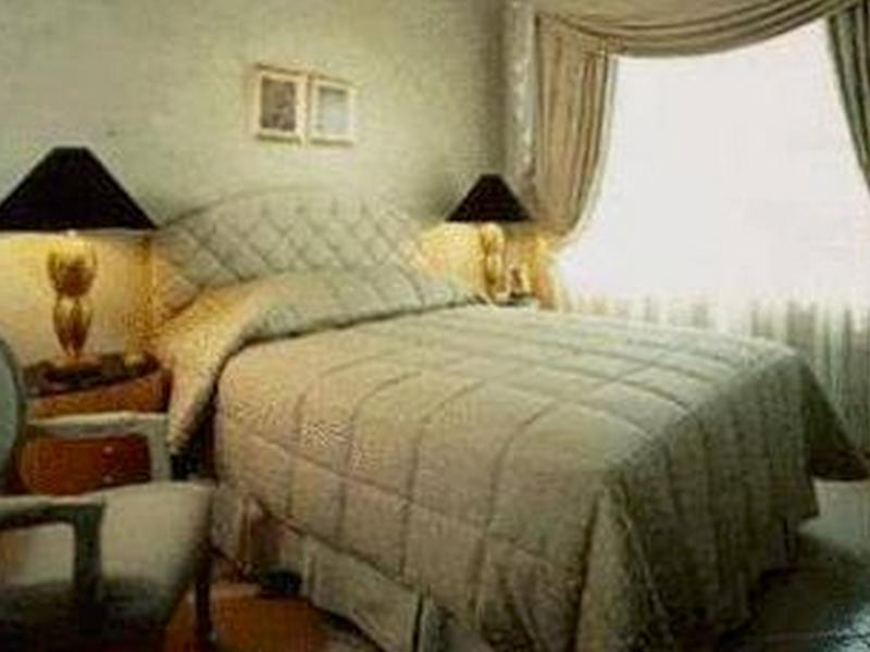 Batavia Hotel & Serviced Apartments Jacarta Exterior foto